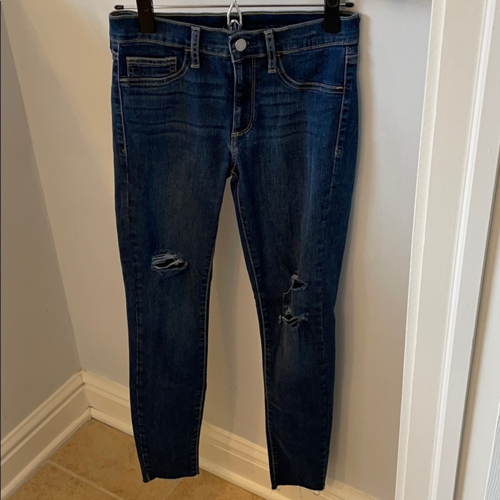 Gap Distressed Favorite Jegging, size 26 Regular